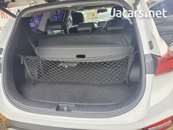 Hyundai Santa Fe 2,2L 2019-14