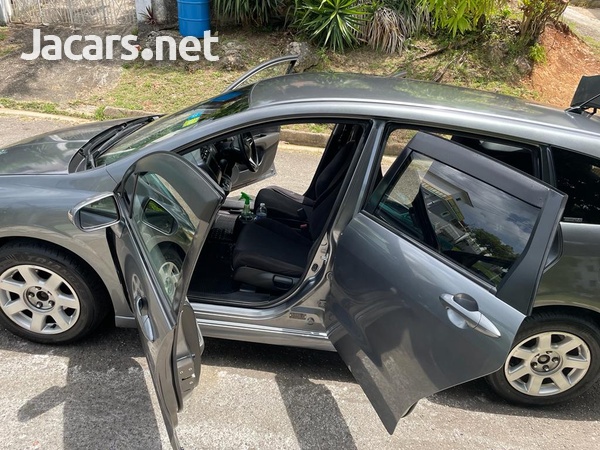 Honda Stream 1,8L 2012-6