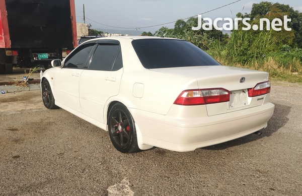 Honda Torneo 2,0L 2002-6