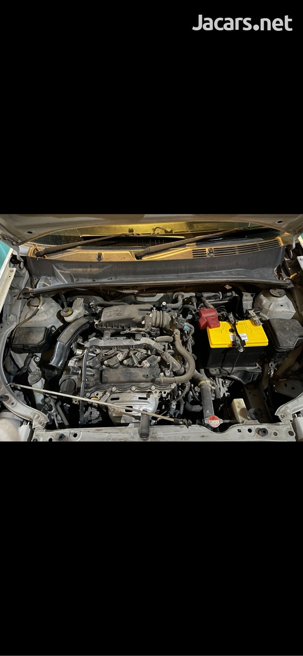 Toyota Probox 1,3L 2017-5