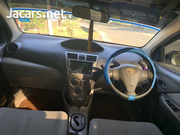 Toyota Belta 1,8L 2010-1