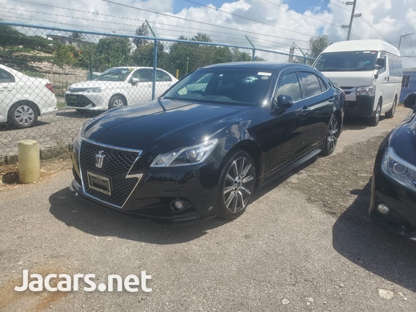 Toyota Crown 3,0L 2015-1