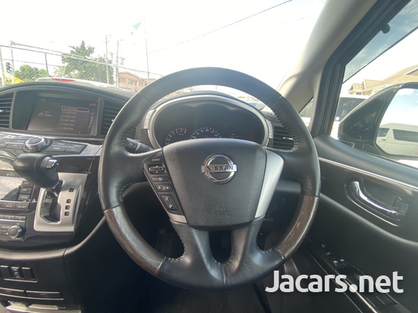 Nissan Elgrand 2,5L 2013-8