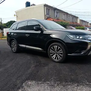 Mitsubishi Outlander/Airtrek