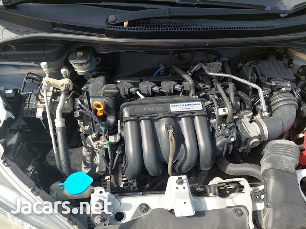 Honda Fit 1,3L 2015-9