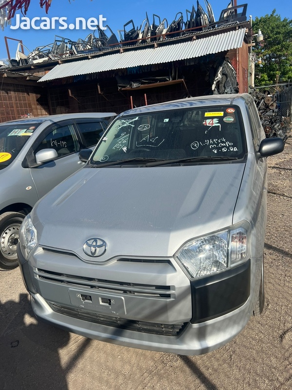 Toyota Probox 1,5L 2017-1