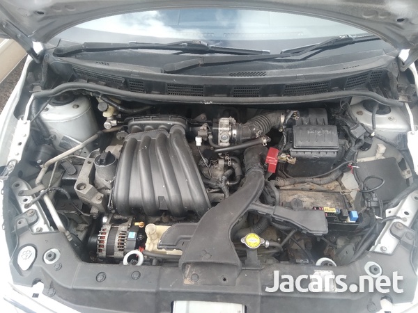 Nissan Tiida 1,5L 2010-5