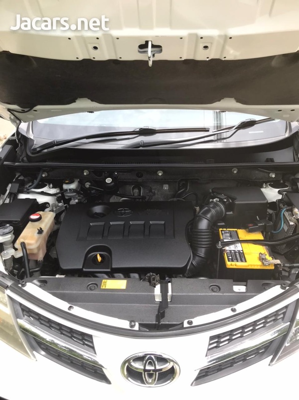 Toyota RAV4 2,0L 2015-5