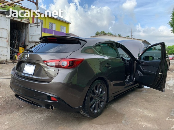 Mazda Axela 2,0L 2014-5