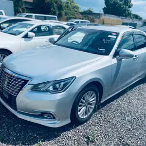 Toyota Crown Royal Saloon