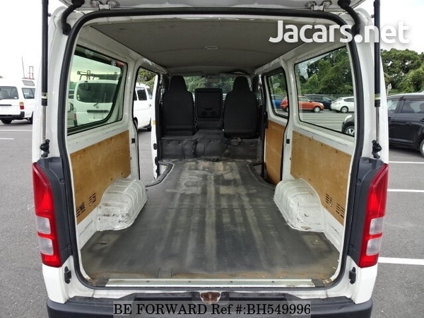 2012 Toyota Hiace-10