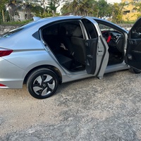 Honda Grace 1,5L 2016 Honda Grace 1,5L 2016
