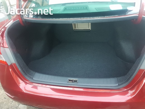 Nissan Sylphy 2,0L 2016-5