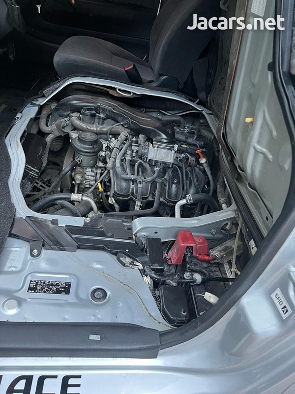 2013 Toyota Hiace-4
