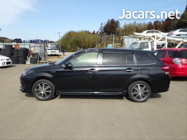 Toyota Fielder 1,5L 2016-8