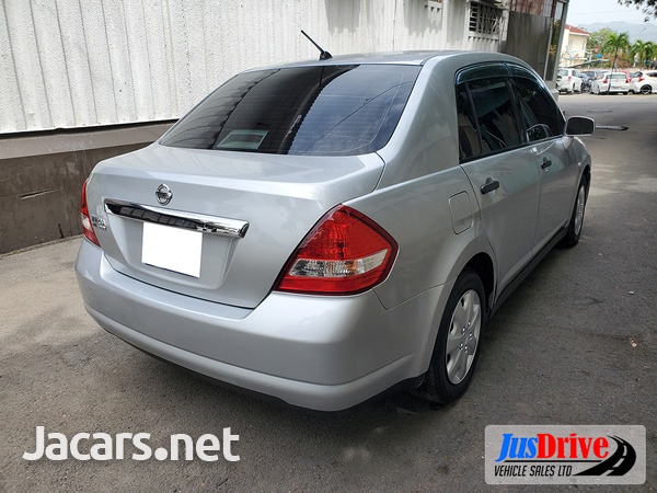 Nissan Tiida 1,5L 2011-6
