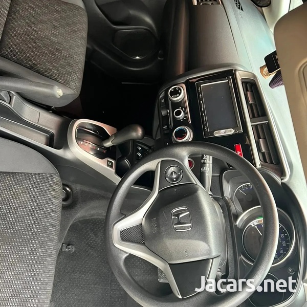 Honda Fit 1,3L 2014-10