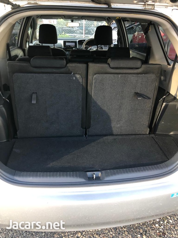 Toyota Wish 1,8L 2016-10