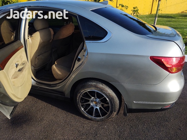 Nissan Bluebird 2,0L 2007-13