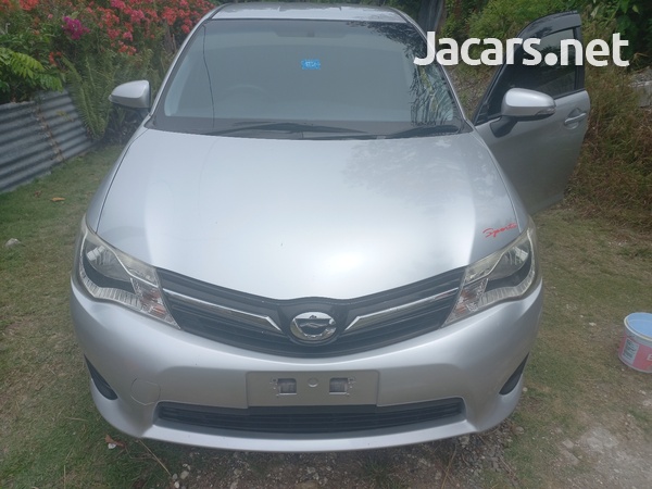 Toyota Fielder 1,5L 2014-4