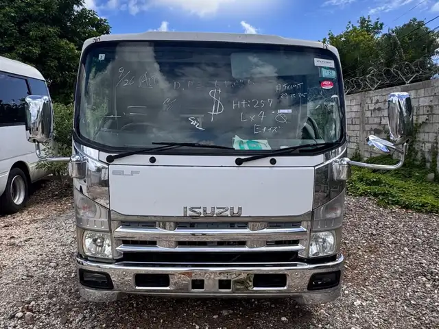 2008 Isuzu Elf Truck, Saint Catherine