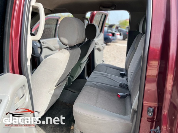 Nissan Navara 2,5L 2009-8