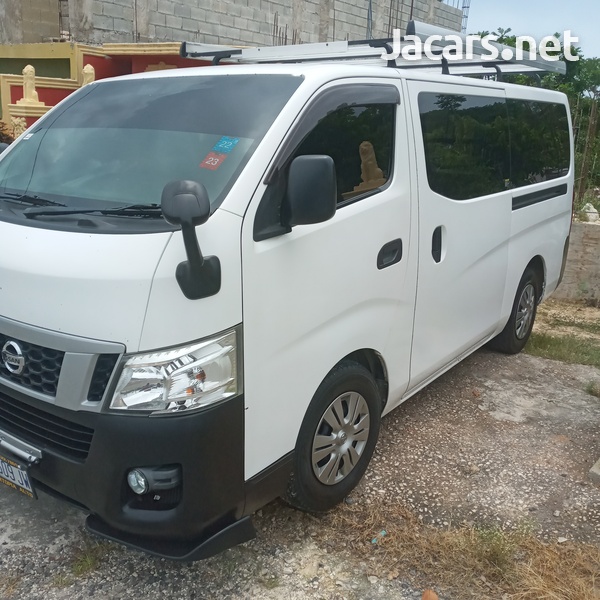 Nissan Caravan 2,0L 2013-5