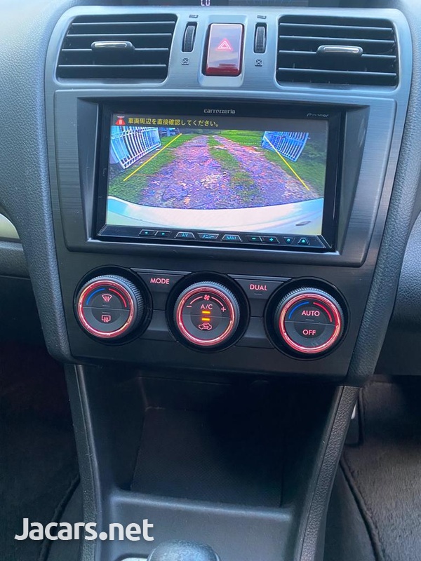 Subaru XV 2,0L 2013-6