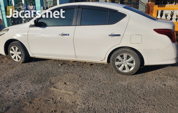 Nissan Latio 1,2L 2015-1