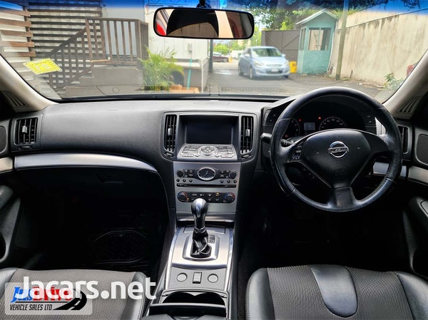 Nissan Skyline 2,5L 2012-7