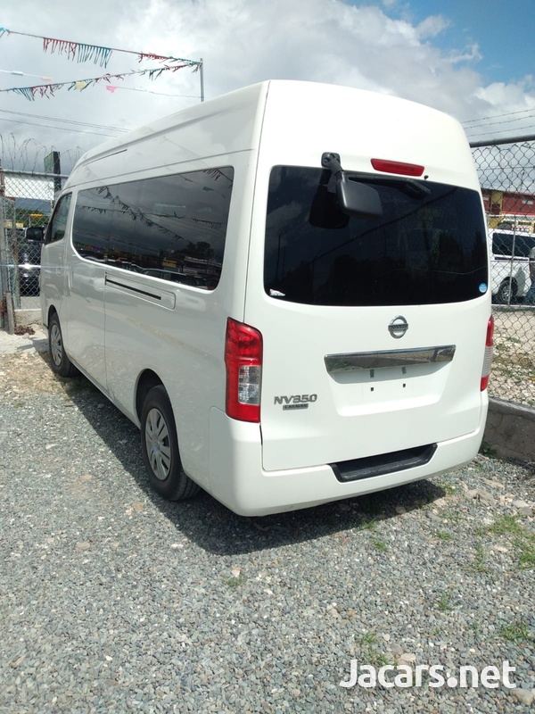 Nissan Caravan 2,0L 2014-2