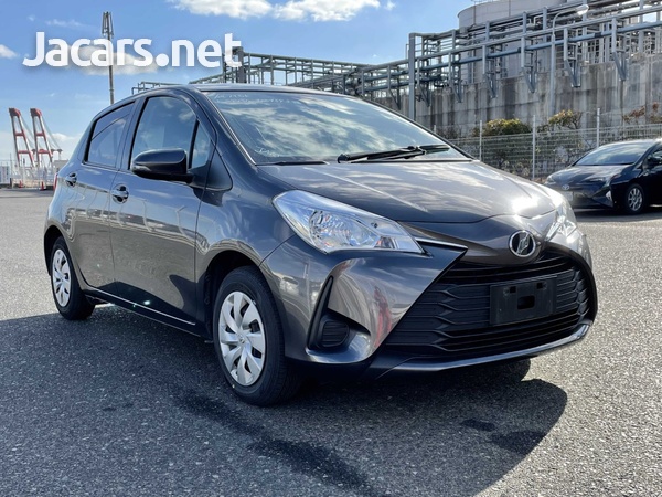 Toyota Vitz 1,0L 2019-1