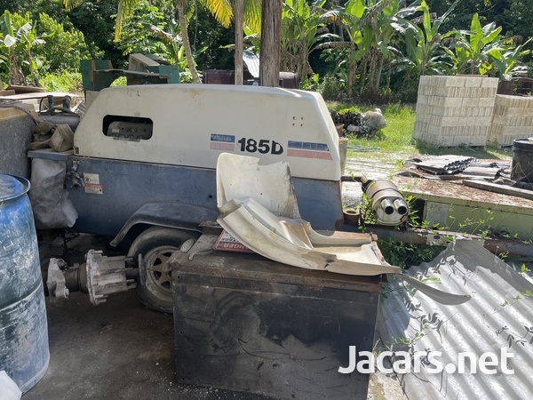 Compressor and sandblast pot-2