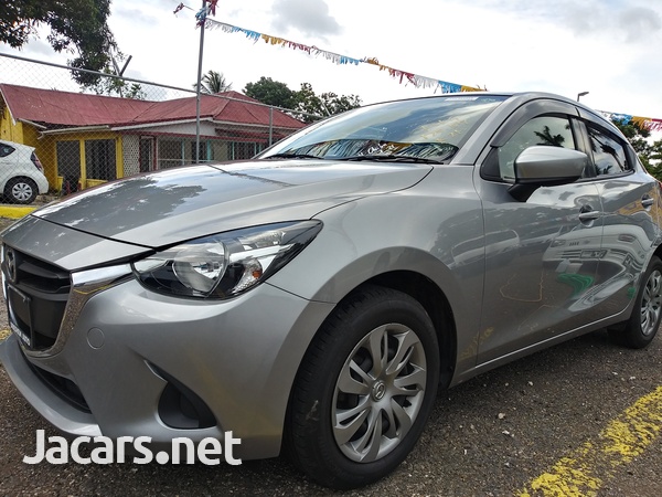 Mazda Demio 1,3L 2016-13
