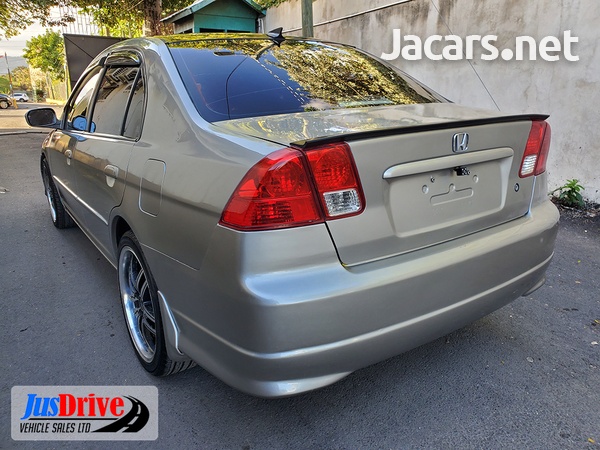 Honda Civic 1,7L 2005-4
