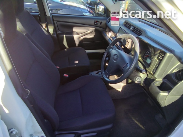Toyota Probox 1,3L 2016-6