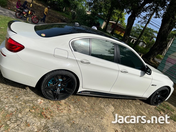BMW 5-Series 2,8L 2012-3
