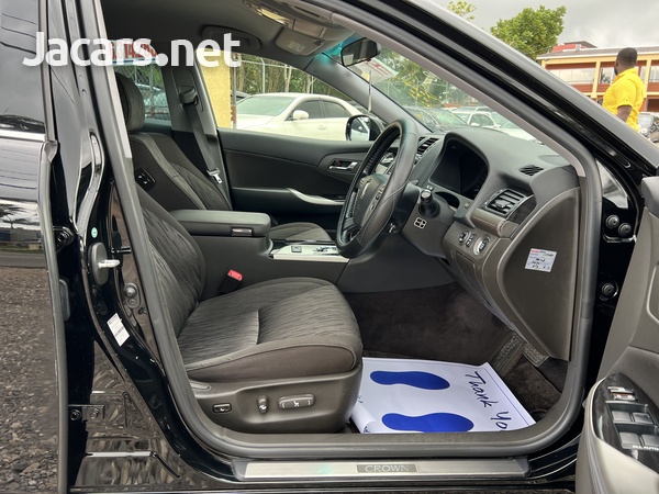Toyota Crown 2,5L 2012-11