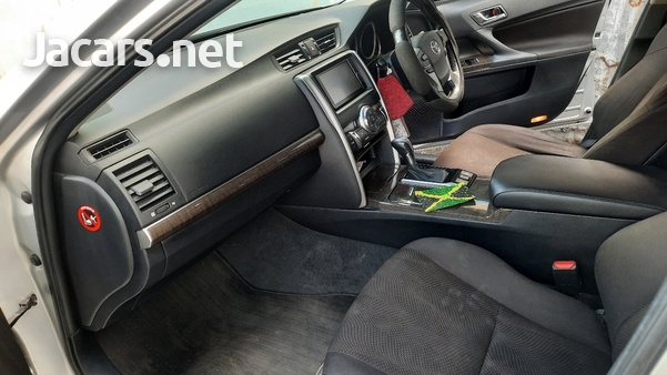 Toyota Mark X 2,5L 2013-2