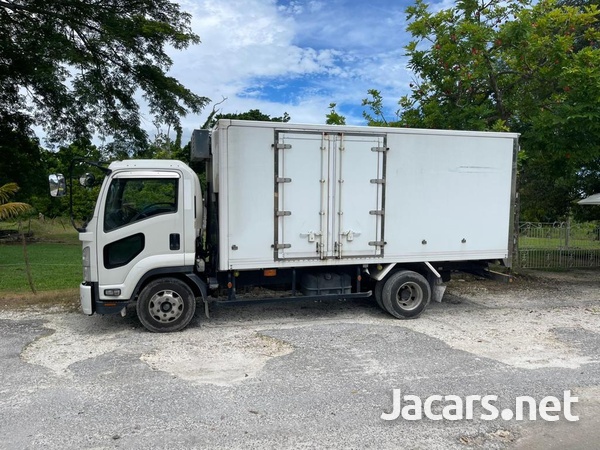 2013 Isuzu forward-2