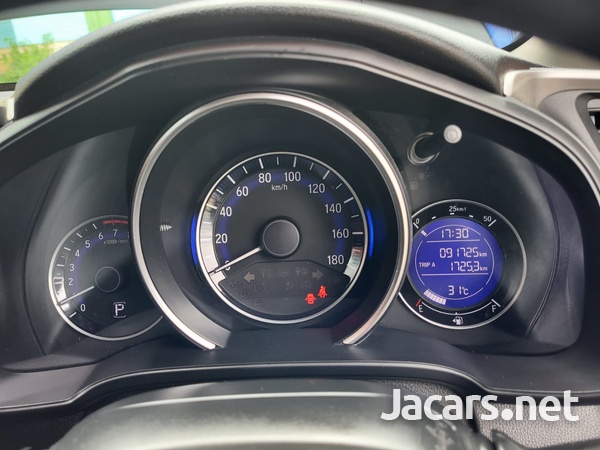 Honda Fit 1,5L 2015-12
