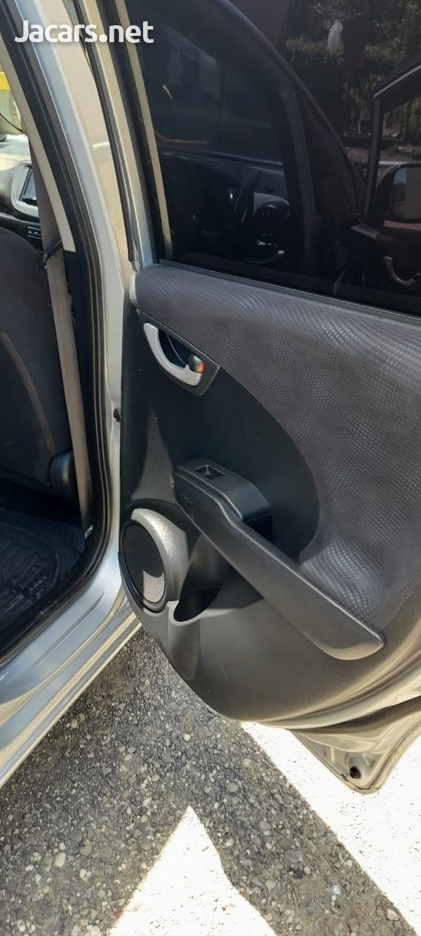 Honda Fit 1,4L 2013-9