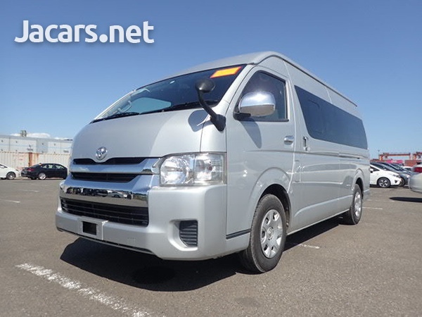 Toyota Hiace 2,7L 2014-6