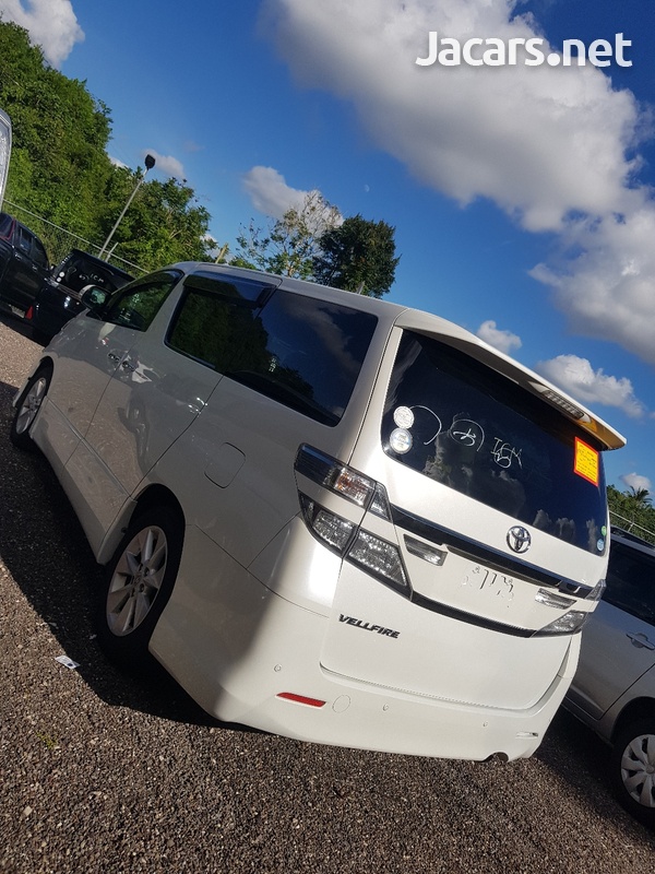 Toyota Vellfire 2,4L 2013