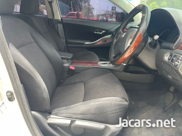 Toyota Allion 1,8L 2012-9