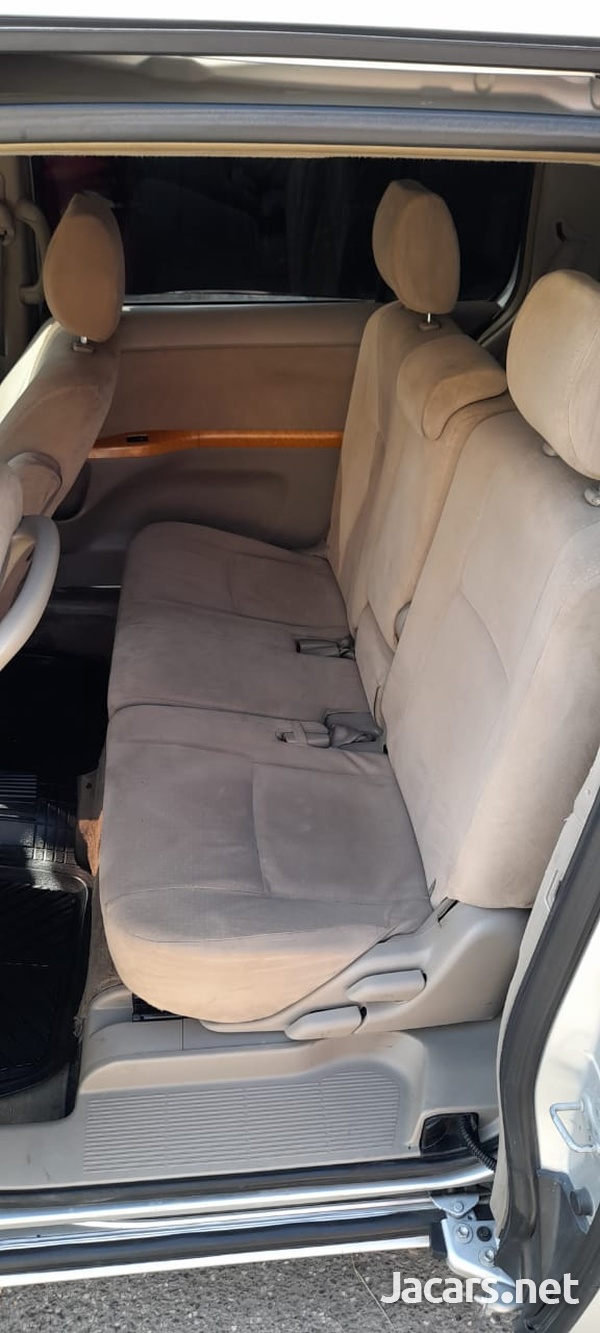 Toyota Isis 1,8L 2006-9