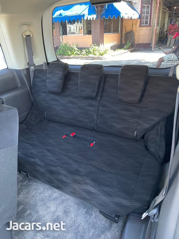 Honda Stepwgn 2,0L 2013-15