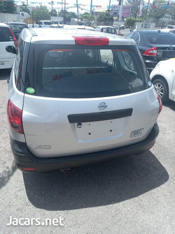 Nissan AD Wagon 1,5L 2015-3