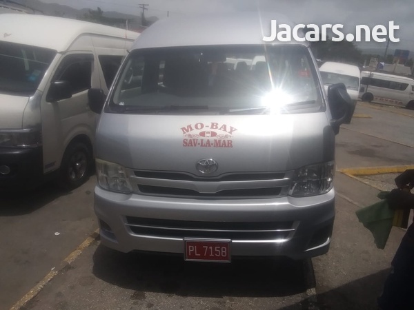 Toyota Hiace 3,0L 2012-3