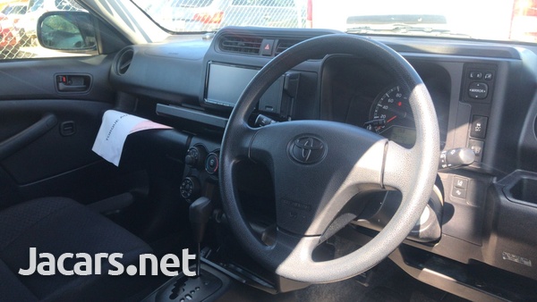 Toyota Probox 1,5L 2017-6